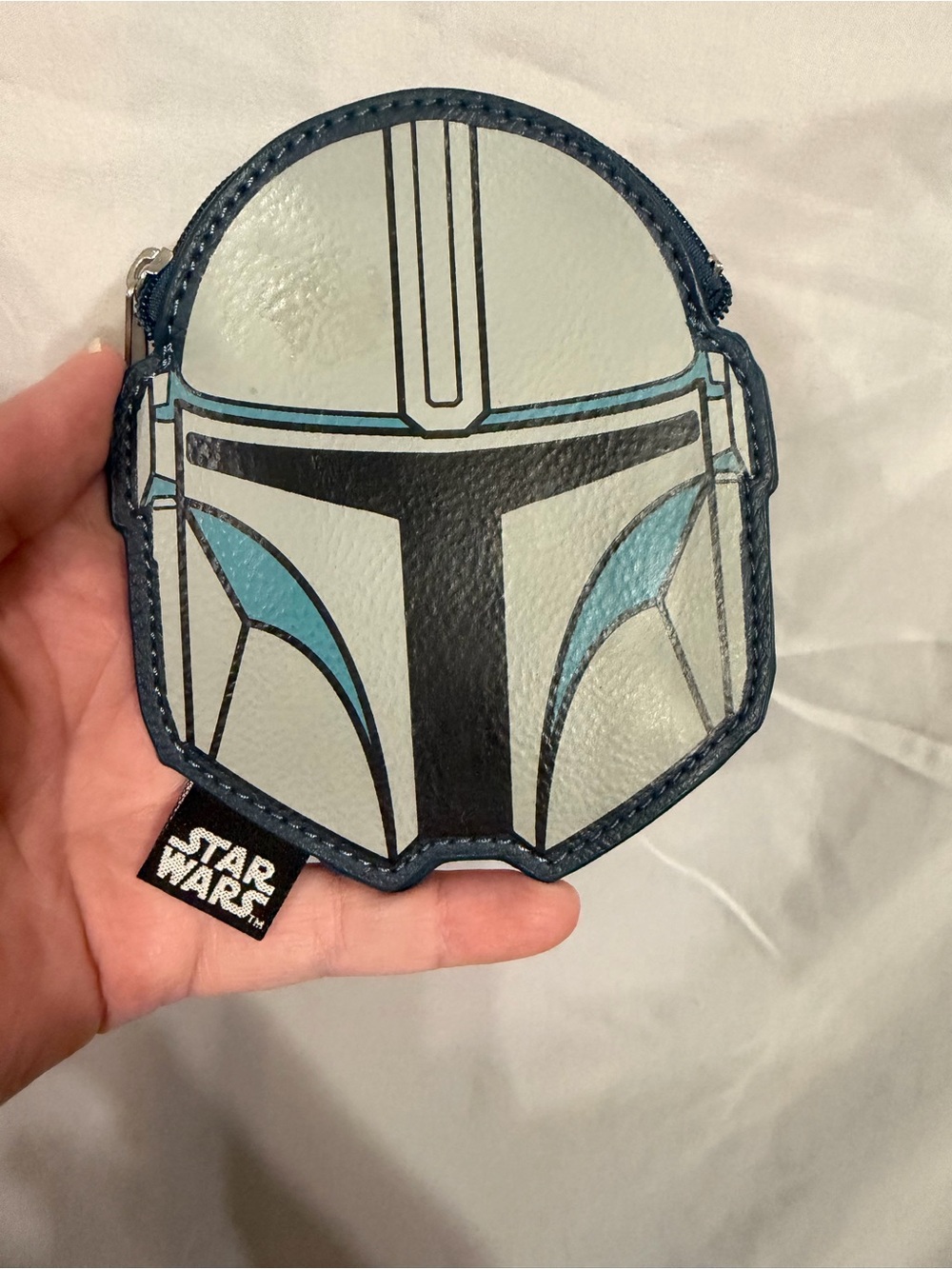 Star Wars Mandalorian Helmet Coin Pouch - Light Gray, Teal & Black